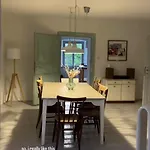 شقة Light Filled Spacious Penthouse In Centre