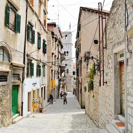 Light Filled Spacious Penthouse In Centre Apartment Sibenik