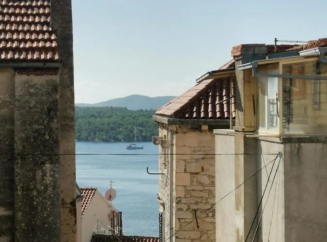 Light Filled Spacious Penthouse In Centre Appartement *